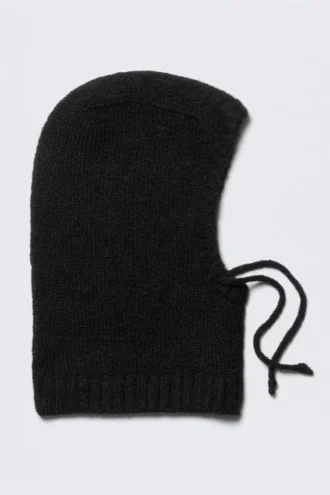 Hairy Knitted Tie Hood – Black