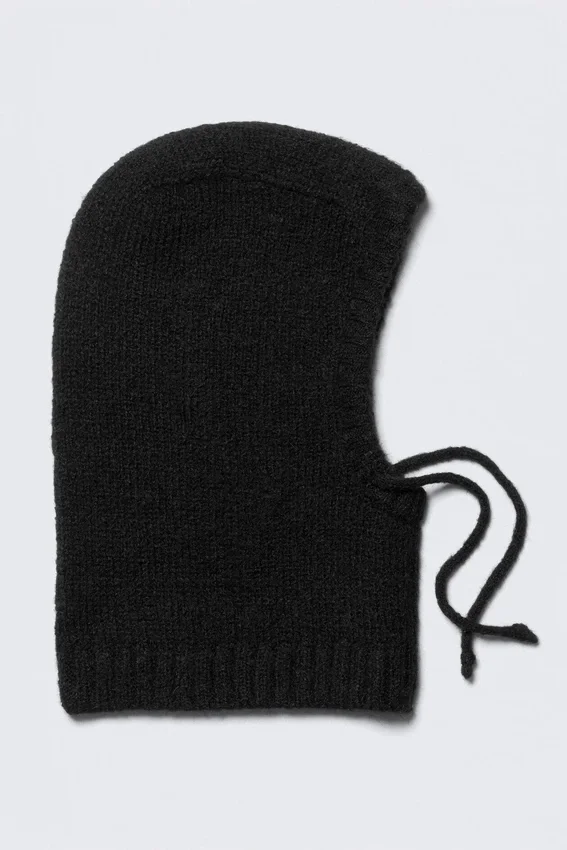 Hairy Knitted Tie Hood – Black Hairy Knitted Tie Hood – Black