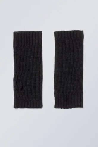Hanna Wrist Warmer – Black