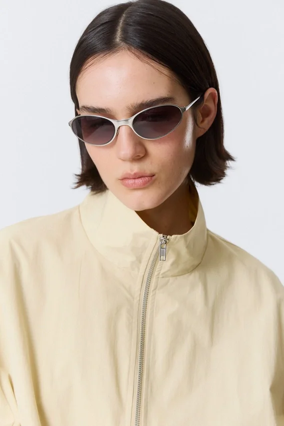 Hanne H Oversized Track Jacket – Light Dusty Beige Hanne H Oversized Track Jacket – Light Dusty Beige