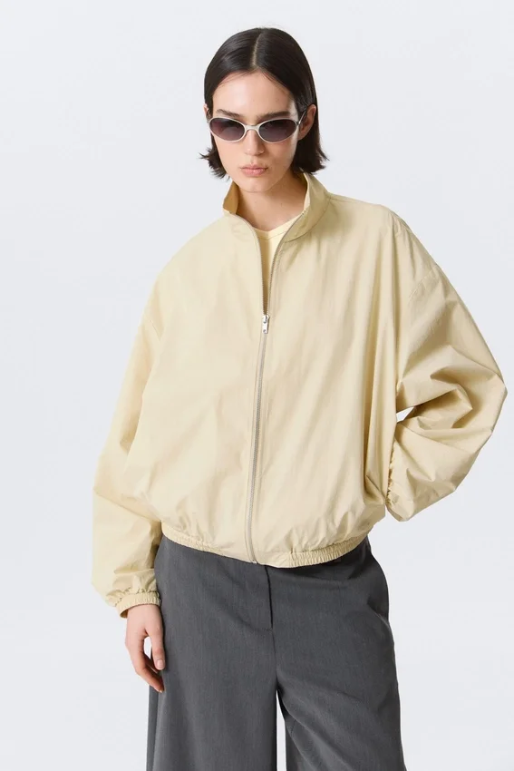 Hanne H Oversized Track Jacket – Light Dusty Beige Hanne H Oversized Track Jacket – Light Dusty Beige