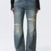 Helix Low Rise Regular Flared Jeans – Arizona Worn – Medium Blue Helix Low Rise Regular Flared Jeans – Arizona Worn – Medium Blue