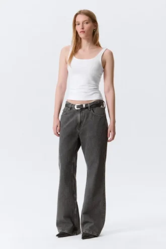 Helix Low Rise Relaxed Flared Leg Jeans – Risso Black – Black