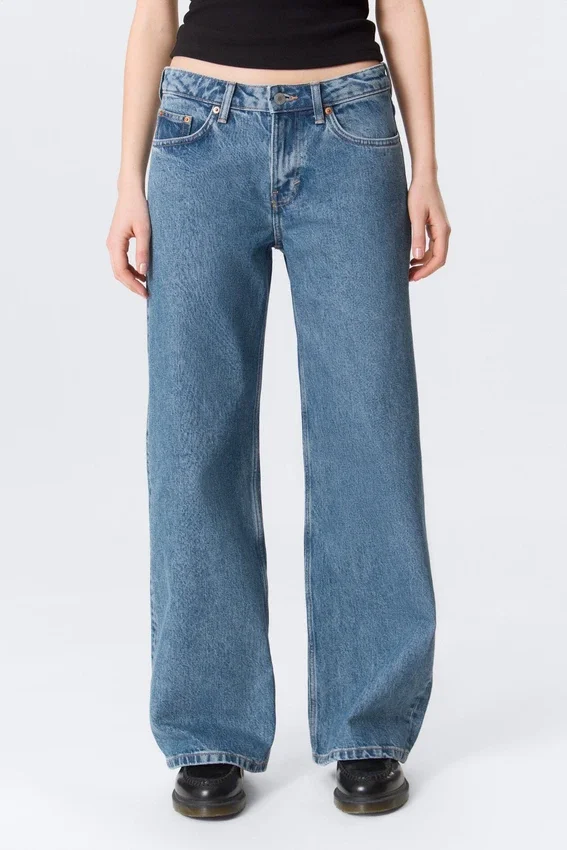 Imoo Low Rise Loose Wide Jeans – 90S Blue – Medium Blue Imoo Low Rise Loose Wide Jeans – 90S Blue – Medium Blue