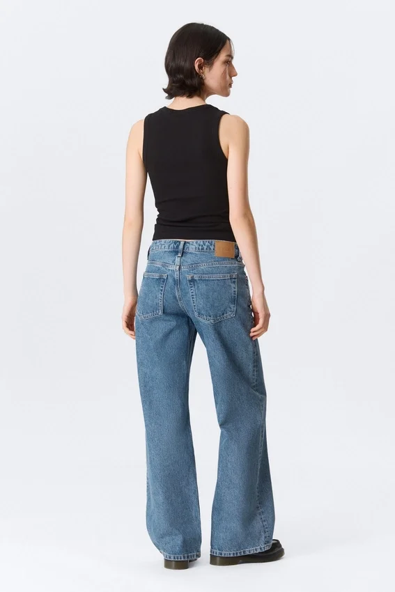 Imoo Low Rise Loose Wide Jeans – 90S Blue – Medium Blue Imoo Low Rise Loose Wide Jeans – 90S Blue – Medium Blue