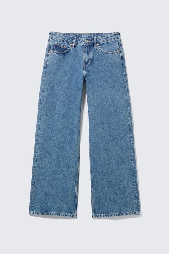 Imoo Low Rise Loose Wide Jeans – 90S Blue – Medium Blue Imoo Low Rise Loose Wide Jeans – 90S Blue – Medium Blue