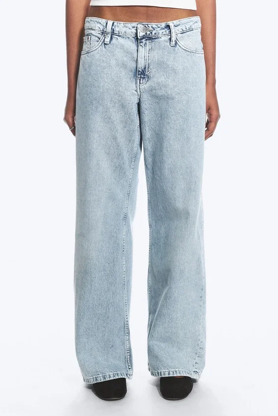 Imoo Low Rise Loose Wide Jeans – Dream Blue – Light Blue Imoo Low Rise Loose Wide Jeans – Dream Blue – Light Blue