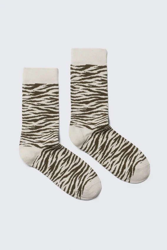 Jaqcuard Crew Socks – Beige – Tiger Stripes Jaqcuard Crew Socks – Beige – Tiger Stripes