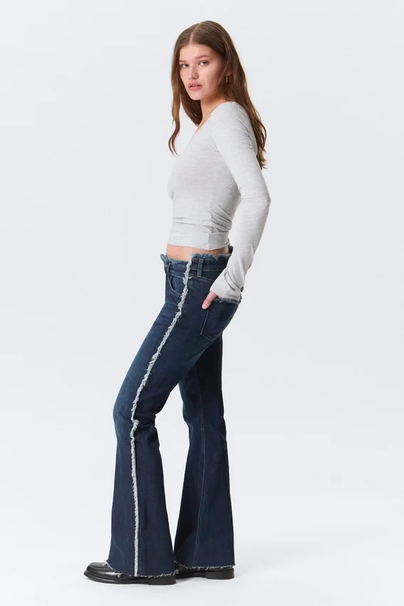 Katsumi Low Rise Frayed Flared Jeans – Summit Blue – Dark Blue Katsumi Low Rise Frayed Flared Jeans – Summit Blue – Dark Blue