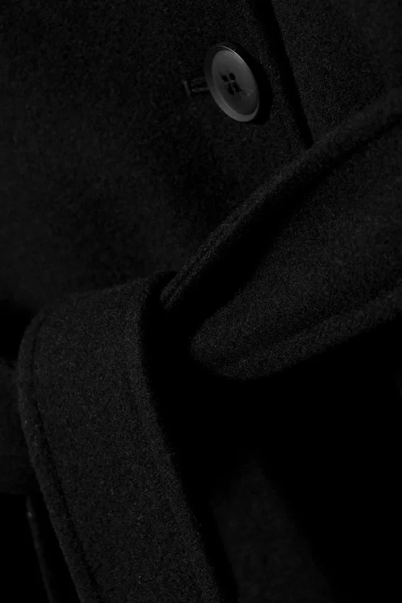 Kia Oversized Wool-Blend Double-Breasted Coat – Black Kia Oversized Wool-Blend Double-Breasted Coat – Black