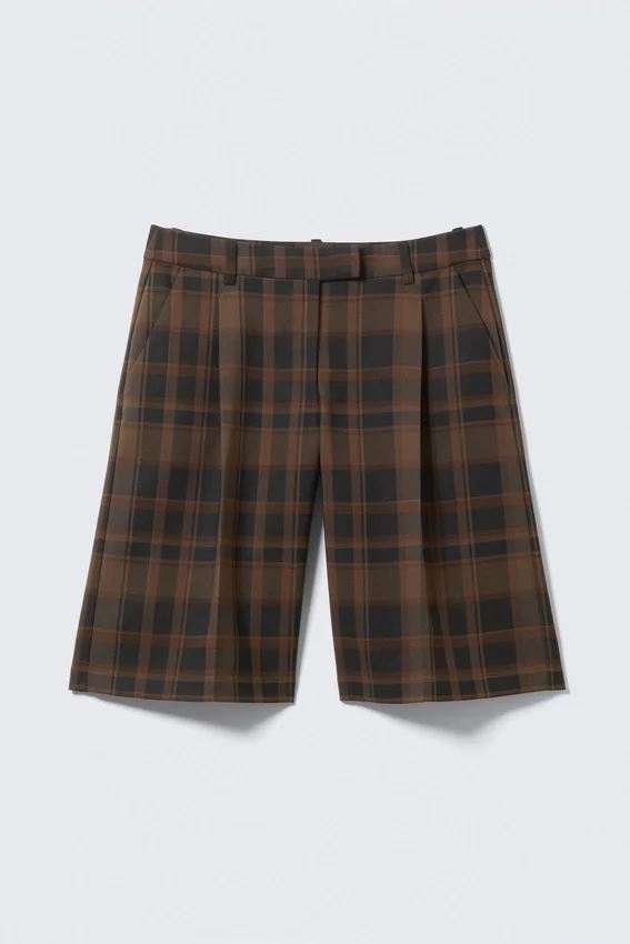 Knee-Length Suiting Shorts – Checked Dark Brown Knee-Length Suiting Shorts – Checked Dark Brown