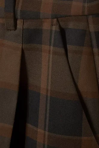 Knee-Length Suiting Shorts – Checked Dark Brown