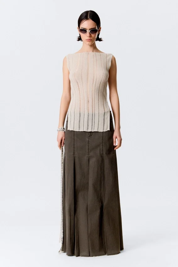 Knitted Boat-Neck Tank Top – Light Beige Knitted Boat-Neck Tank Top – Light Beige