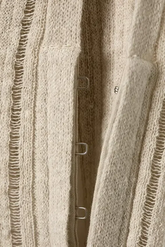 Knitted Boat-Neck Tank Top – Light Beige Knitted Boat-Neck Tank Top – Light Beige