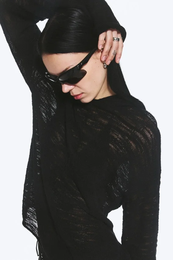 Knitted Hoodie – Black Knitted Hoodie – Black