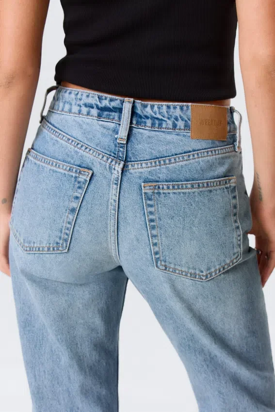 Laika Mid Rise Regular Straight Jeans – Eighteen Blue – Medium Blue Laika Mid Rise Regular Straight Jeans – Eighteen Blue – Medium Blue