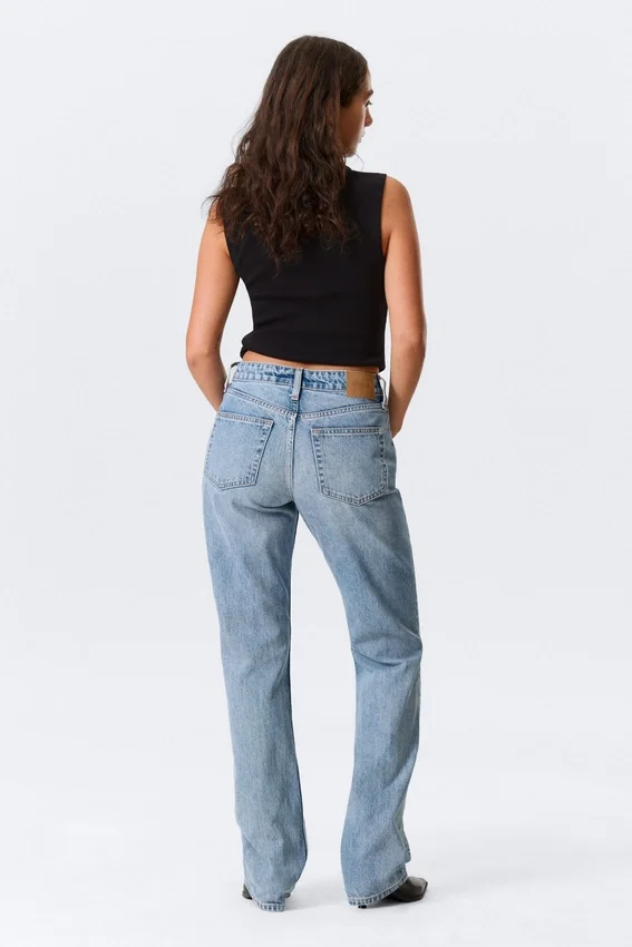 Laika Mid Rise Regular Straight Jeans – Eighteen Blue – Medium Blue Laika Mid Rise Regular Straight Jeans – Eighteen Blue – Medium Blue