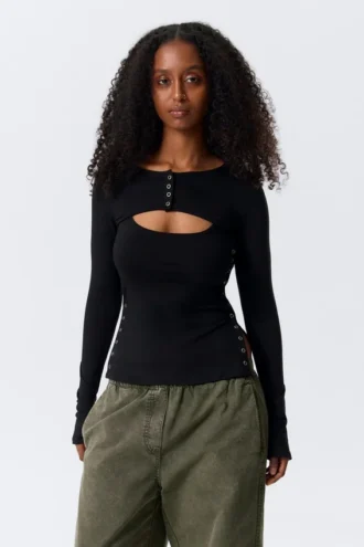 Layered Two-Piece Bolero Singlet – Black Layered Two-Piece Bolero Singlet – Black