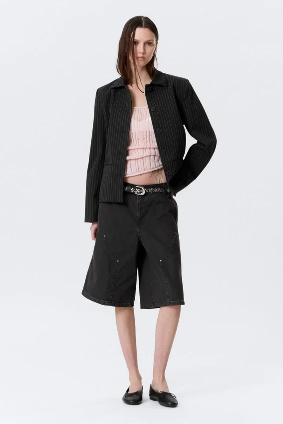 Lean Buttoned Jacket – Pinstriped Black Lean Buttoned Jacket – Pinstriped Black