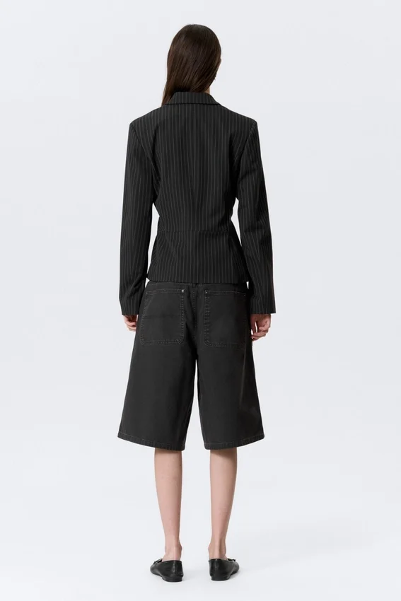 Lean Buttoned Jacket – Pinstriped Black Lean Buttoned Jacket – Pinstriped Black