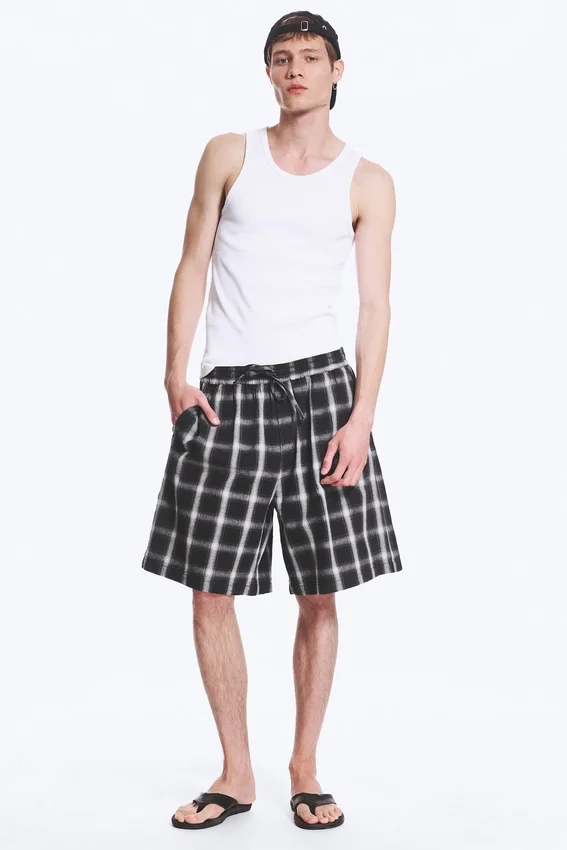 Linen-Blend Shorts – Checked Black Linen-Blend Shorts – Checked Black