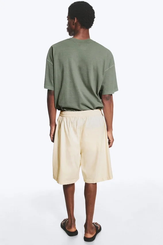 Linen-Blend Shorts – Light Beige Linen-Blend Shorts – Light Beige