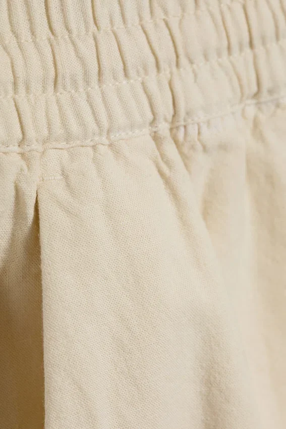 Linen-Blend Shorts – Light Beige Linen-Blend Shorts – Light Beige