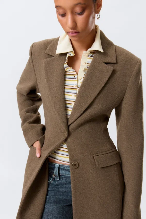 Long Fitted Single-Breasted Suiting Coat – Medium Brown Long Fitted Single-Breasted Suiting Coat – Medium Brown