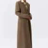 Long Fitted Single-Breasted Suiting Coat – Medium Brown Long Fitted Single-Breasted Suiting Coat – Medium Brown