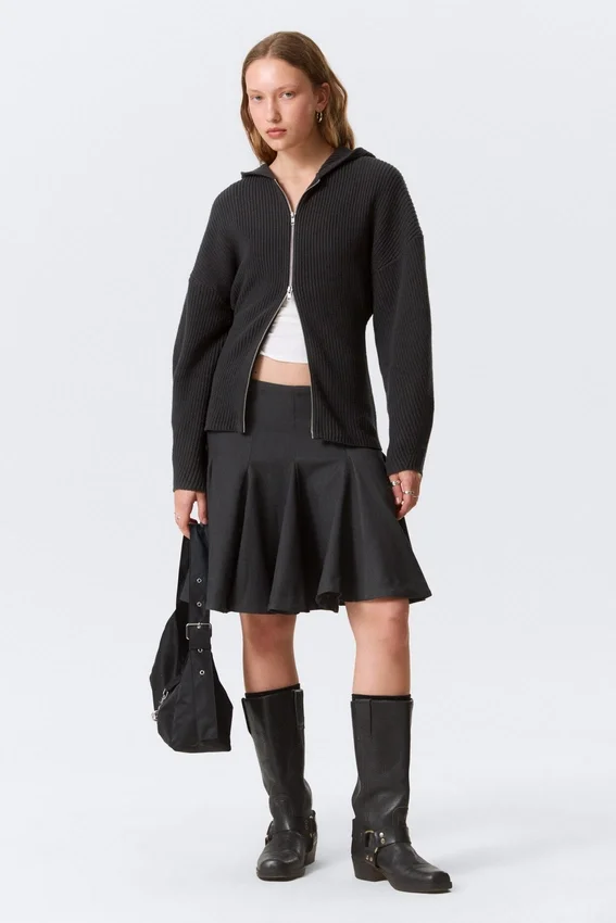 Long Knitted Zip Hoodie – Black Long Knitted Zip Hoodie – Black