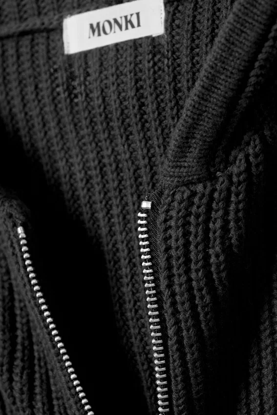 Long Knitted Zip Hoodie – Black Long Knitted Zip Hoodie – Black