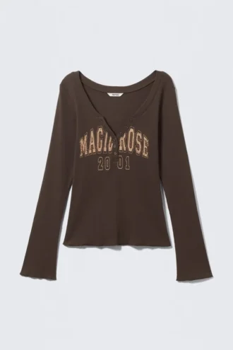 Long-Sleeve Flare Top – Brown