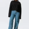 Long-Sleeved Boxy Cotton T-Shirt – Black Long-Sleeved Boxy Cotton T-Shirt – Black