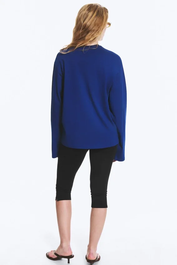 Long-Sleeved Boxy Cotton T-Shirt – Bright Blue Long-Sleeved Boxy Cotton T-Shirt – Bright Blue