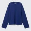 Long-Sleeved Boxy Cotton T-Shirt – Bright Blue Long-Sleeved Boxy Cotton T-Shirt – Bright Blue