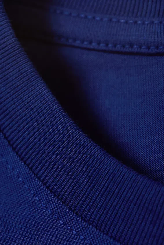 Long-Sleeved Boxy Cotton T-Shirt – Bright Blue Long-Sleeved Boxy Cotton T-Shirt – Bright Blue