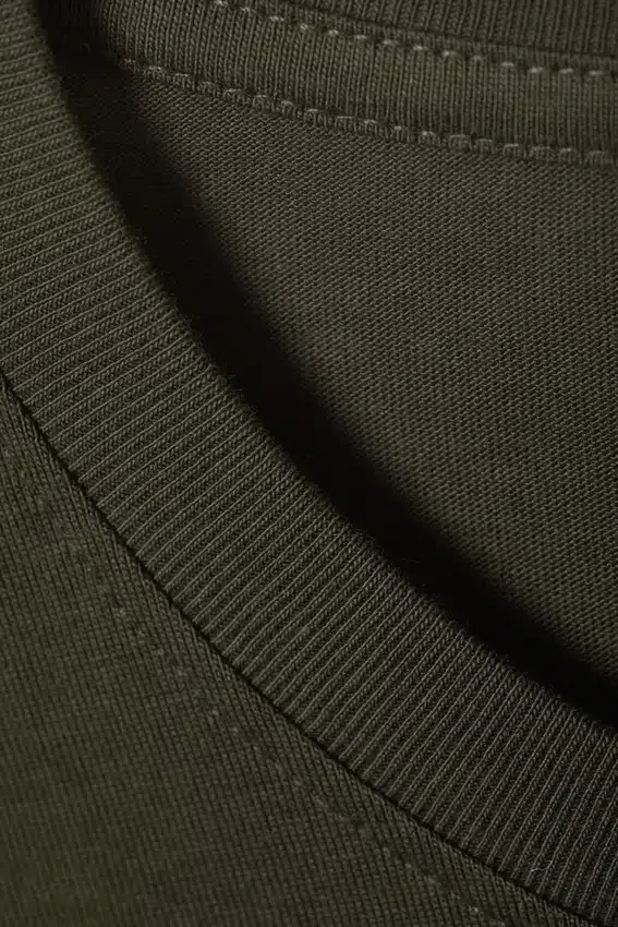 Long-Sleeved Boxy Cotton T-Shirt – Dark Khaki Green Long-Sleeved Boxy Cotton T-Shirt – Dark Khaki Green