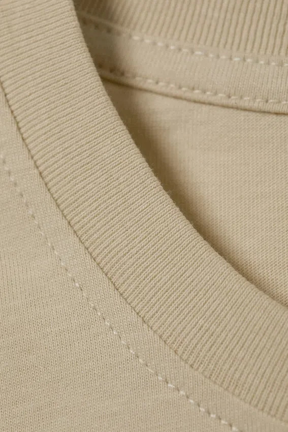 Long-Sleeved Boxy Cotton T-Shirt – Light Beige Long-Sleeved Boxy Cotton T-Shirt – Light Beige