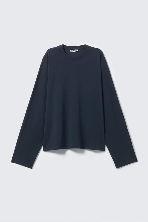 Long-Sleeved Boxy Cotton T-Shirt – Navy Blue Long-Sleeved Boxy Cotton T-Shirt – Navy Blue