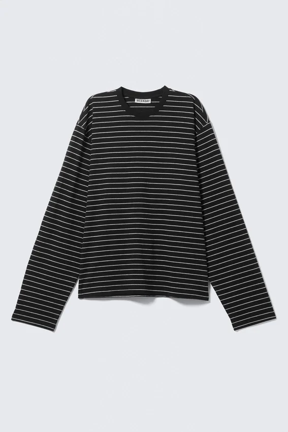 Long-Sleeved Boxy Cotton T-Shirt – Striped Black Long-Sleeved Boxy Cotton T-Shirt – Striped Black