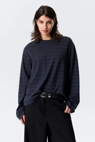 Long-Sleeved Boxy Cotton T-Shirt – Striped Dark Blue