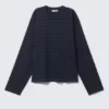 Long-Sleeved Boxy Cotton T-Shirt – Striped Dark Blue Long-Sleeved Boxy Cotton T-Shirt – Striped Dark Blue