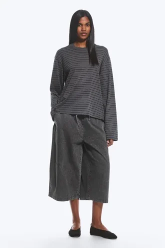 Long-Sleeved Boxy Cotton T-Shirt – Striped Dark Grey