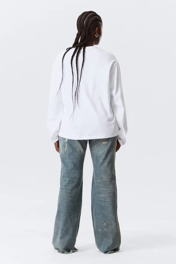 Long-Sleeved Boxy Cotton T-Shirt – White Long-Sleeved Boxy Cotton T-Shirt – White