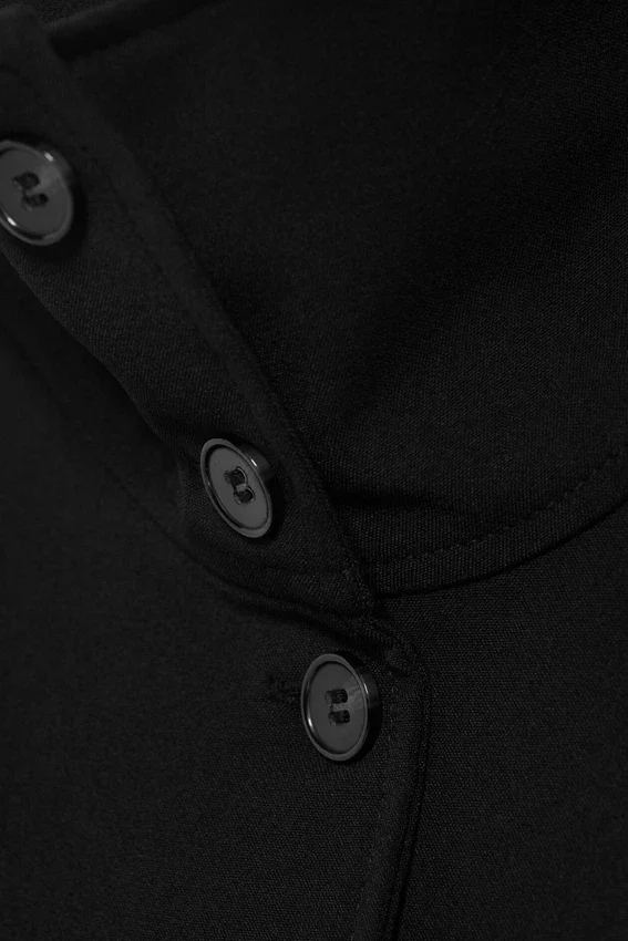 Long-Sleeved Buttoned Shirt – Black Long-Sleeved Buttoned Shirt – Black
