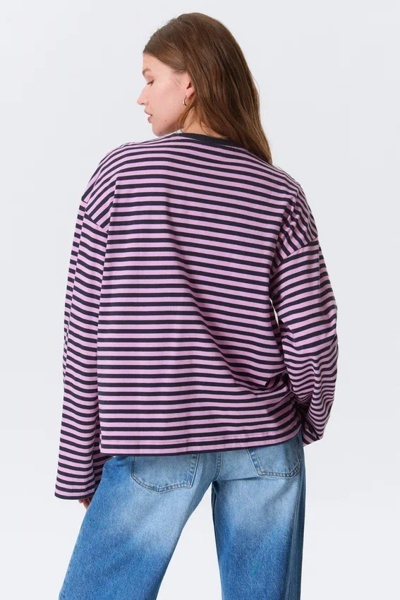 Long-Sleeved Cotton T-Shirt – Navy/Pink Stripe Long-Sleeved Cotton T-Shirt – Navy/Pink Stripe