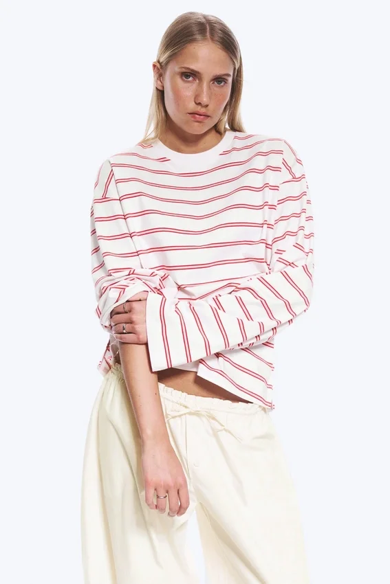 Long-Sleeved Cotton T-Shirt – White – Pink/Red Stripes Long-Sleeved Cotton T-Shirt – White – Pink/Red Stripes