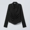 Long-Sleeved Fitted Satin Shirt – Black Long-Sleeved Fitted Satin Shirt – Black