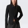 Long-Sleeved Fitted Zip Shirt – Black Long-Sleeved Fitted Zip Shirt – Black