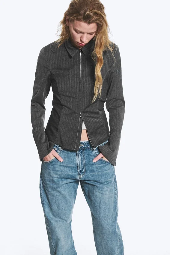 Long-Sleeved Fitted Zip Shirt – Striped Dark Grey Melange Long-Sleeved Fitted Zip Shirt – Striped Dark Grey Melange